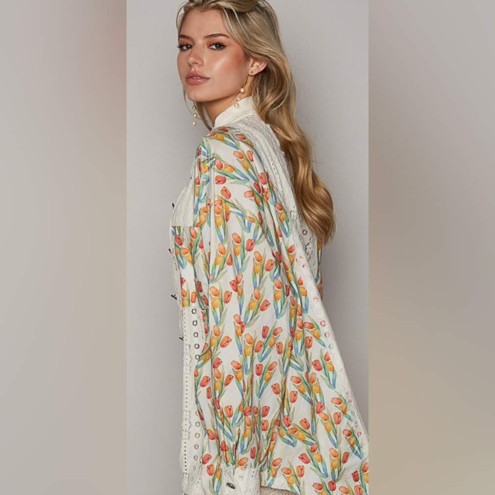 POL Tulip and Cream Lace Button-Up Top - Picture 11 of 11